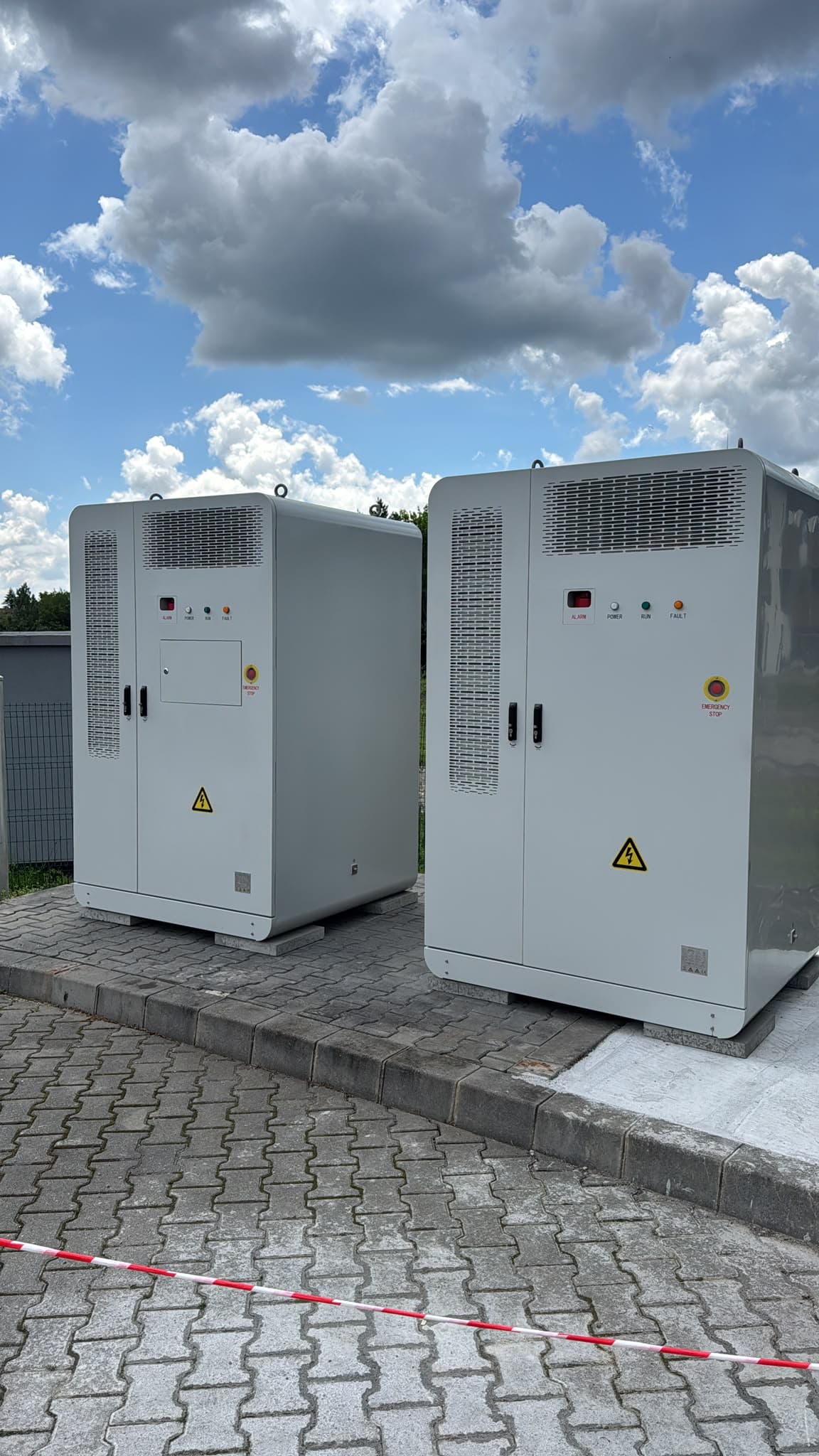 Cabinete de stocare industrială